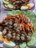 ข้าวหมูแดง+หมูกรอบ