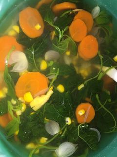 Foto resep Sayur Bening YamTelGung (Bayam Wortel Jagung)