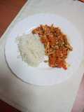 Salteado de verduras y pollo con arroz blanco