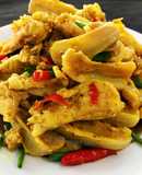 Sụn Gà Xào Cà Ri Sả Ớt