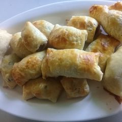 A picture of Sausage rolls.