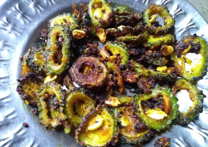 Kurkure karela Recipe by Dipti debnath - Cookpad