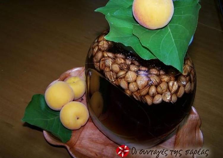 Recipe of Ultimate Apricot liqueur