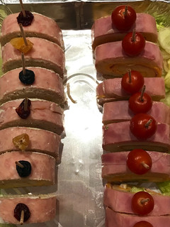 Una foto de Rollo canapé de jamón dulce