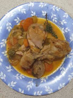 Una foto de Pollo en salsa de verduras en olla express