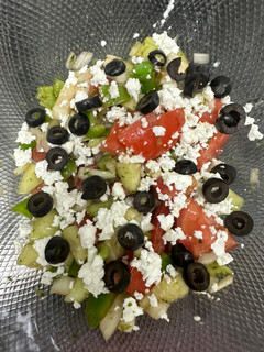 Una foto de 462. Ensalada Shopska búlgara (entrante ensalada)