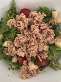 Una foto de Ensalada de atún