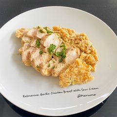 Rosmarino, Garlic Chicken Breast With Sour Cream A picture of Rosmarino, Garlic Chicken Breast With Sour Cream.