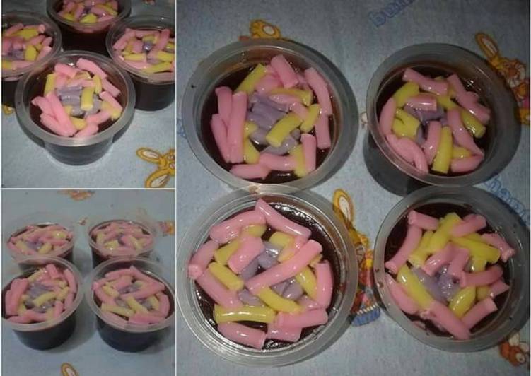 Puding Coklat Mie Warna