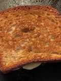 Sandes de Manteiga de Amendoim com Banana e Compota de Morango