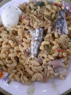 Macaroni da indomie ainihin hoton girkin