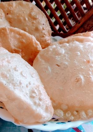 লুচি(luchi recipe in Bengali) রেসিপির প্রধান ছবি