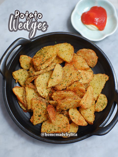 Foto resep Potato wedges / kentang goreng #homemadebylita