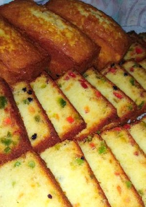 A picture of Tutti Fruity cake.