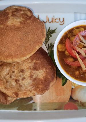 A picture of Chhola puri.