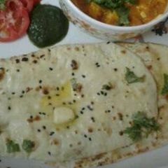 A picture of Butter naan.