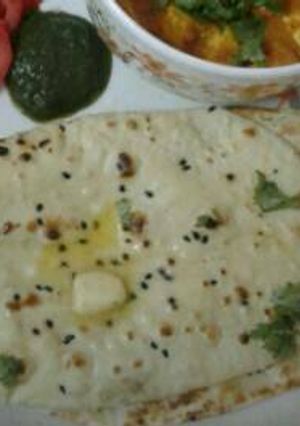 A picture of Butter naan.