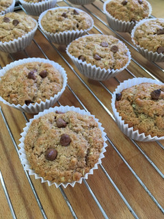 A picture of Cinnamon muffins with oats and fresh ginger.