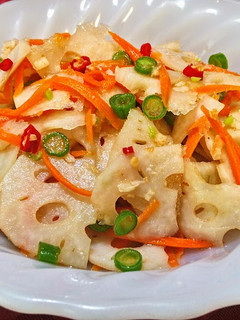 涼拌蓮藕 的食譜成品照片