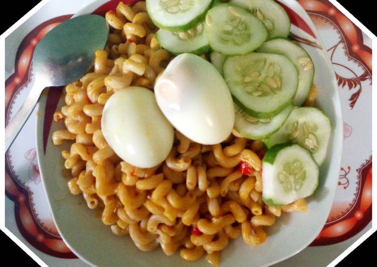 Easiest Way to Prepare Award-winning Palm oil macaroni jollof