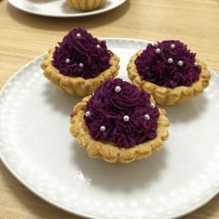 A picture of Sweet Potato Earl Grey tart.