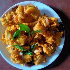 A picture of Onion Pakoda.