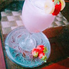 A picture of Strawberry banana smoothies🍓🍌.