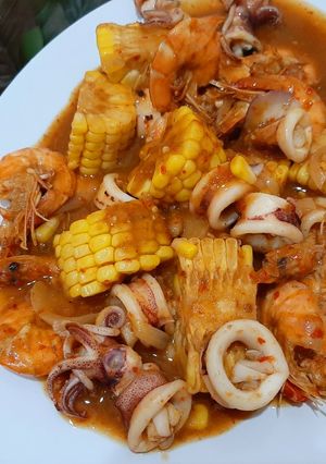 Foto resep Seafood Tumpah Pedas Manis
