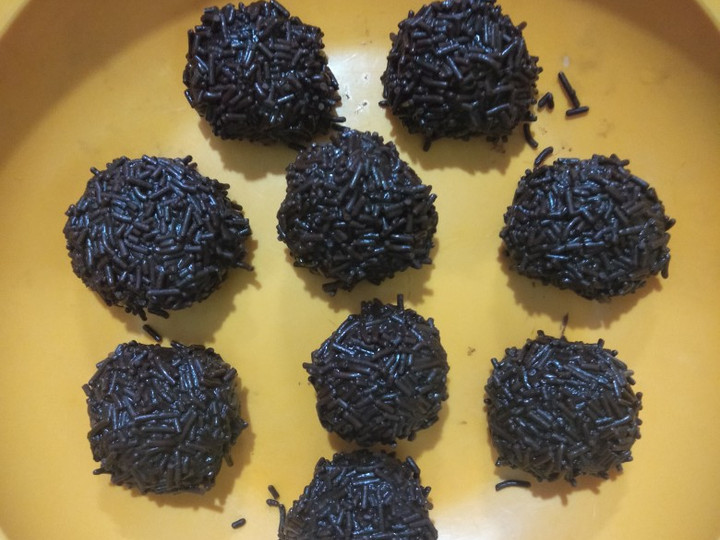 Standar Bagaimana cara memasak Bola bola coklat/kue rambutan mudah simple yang spesial