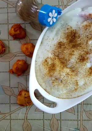 A picture of Meethe dahi bade.