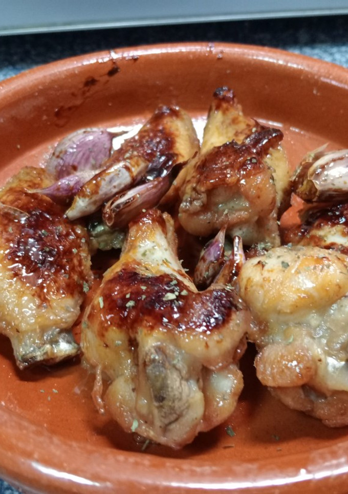 Una foto de Pollo al ajillo con toque especial