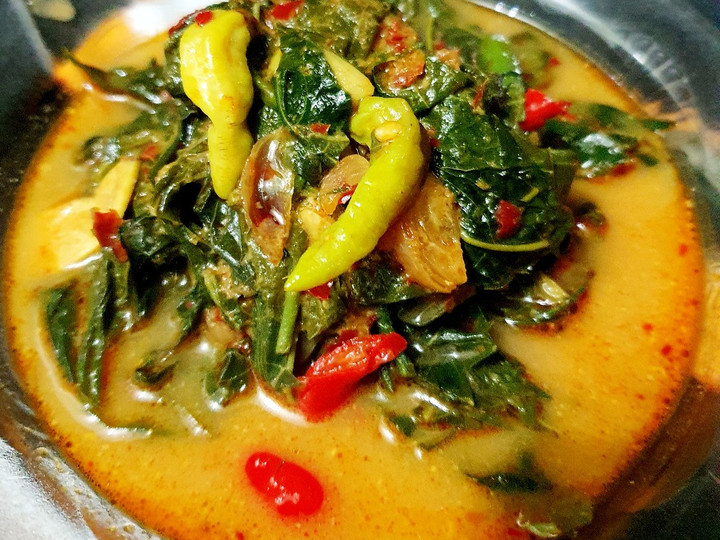 Resep Gulai Daun Singkong ala Tin Anti Gagal