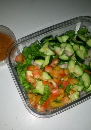 Kwadon salad da kuli ainihin hoton girkin