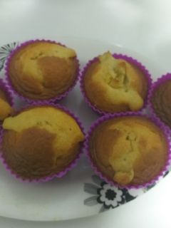 Una foto de Magdalenas con chocolate y chocolate blanco