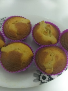 Una foto de Magdalenas con chocolate y chocolate blanco