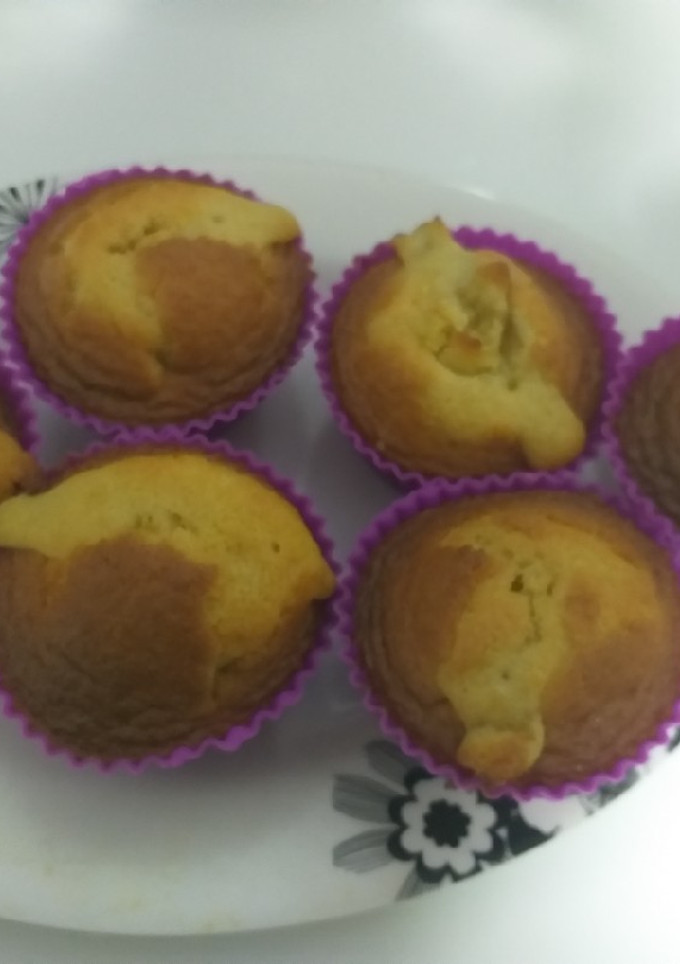 Una foto de Magdalenas con chocolate y chocolate blanco