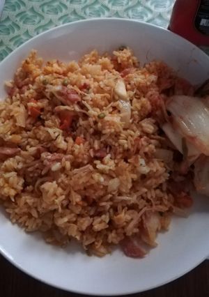 Hình của món Cơm rang kim chi.