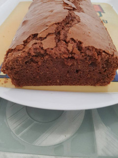 Una foto de Brownie de chocolate con almendras