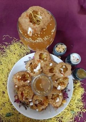 A picture of Golgappy.