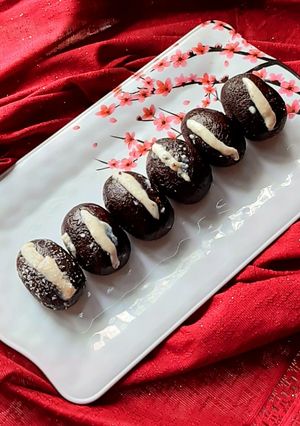 A picture of Cream Jamun Mithai.
