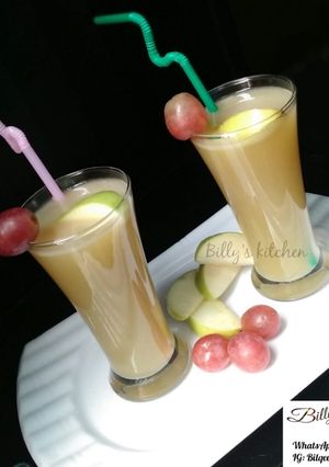A picture of Apple and grapes juice.