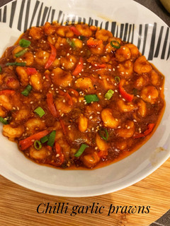A picture of Chilli garlic prawns.