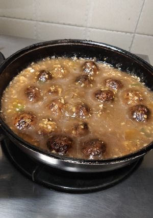 A picture of Vegetable Manchurian.