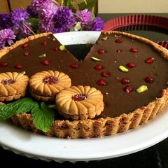 A picture of CHOCOLATE-NUTELLA TART.