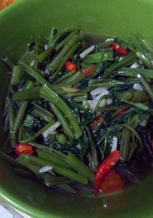 Foto resep Tumis kangkung berkuah
