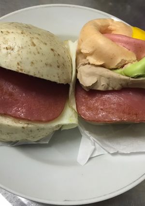 饅頭夾火腿蛋(超簡單） 的食譜成品照片