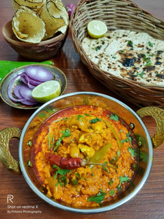 कच्ची हल्दी की सब्जी (Kachchi Haldi ki sabji recipe in Hindi) रेसिपी मुख्य फोटो