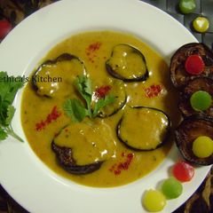 A picture of Achari Baingan Ki Kadhi.