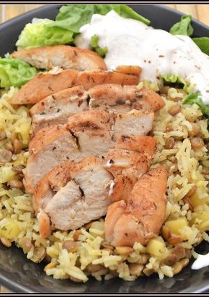 Keleti, fűszeres lencsés-rizs,   chilis-fahéjas csirkével recept fotója