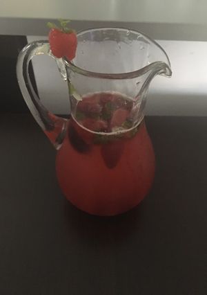 O poză a rețetei Limonadă cu fructe de pădure.